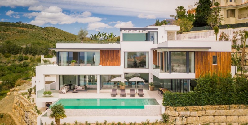 Contemporary style new build luxury villa for sale at La Alqueria overlooking Atalaya Golf